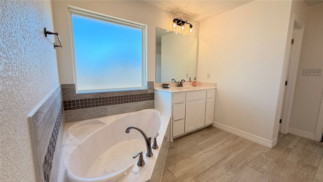 848 Agile Street, Hewitt, TX 76643