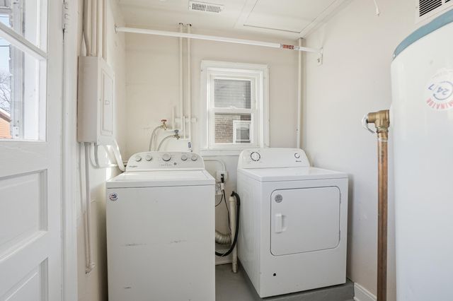 2731 Strong Street, Highland, IN 46322