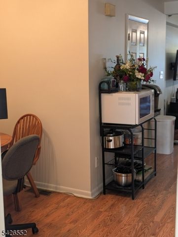 13 Oak St, Rockaway Boro, NJ 07866