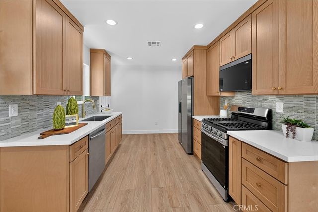 3005 Cedar, Long Beach, CA 90806