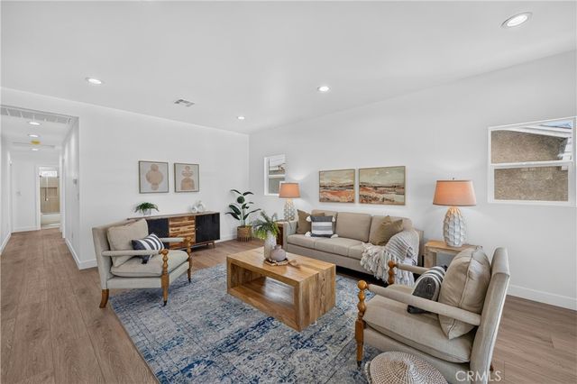 3005 Cedar, Long Beach, CA 90806