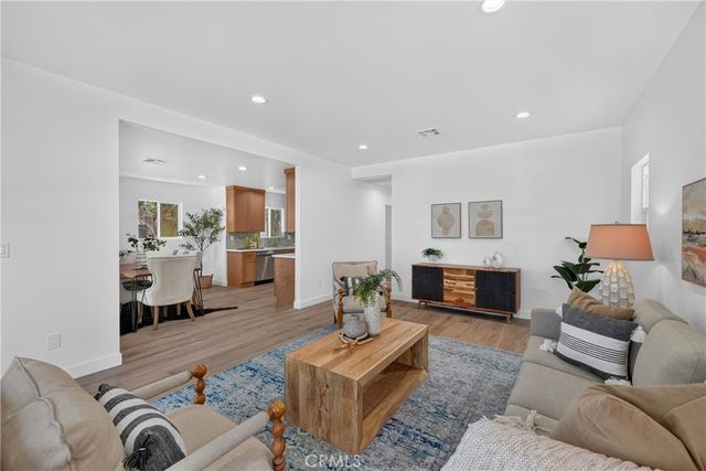 3005 Cedar, Long Beach, CA 90806