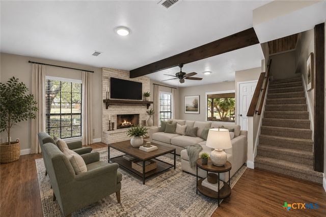 102 Rivercrest Street, Luling, TX 78648