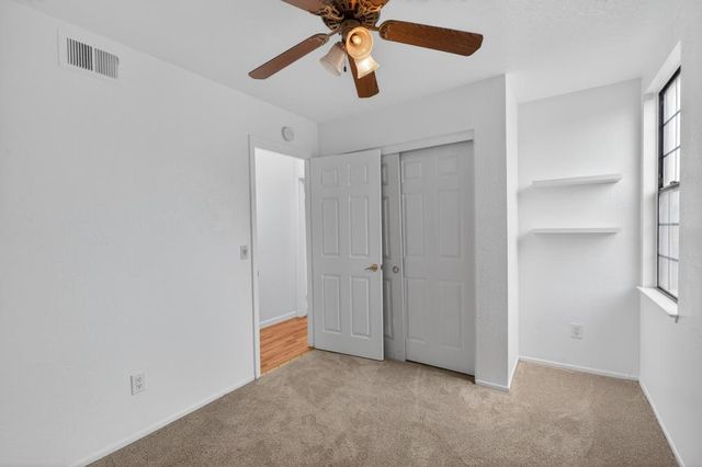 8825 Lemas Rd, Sacramento, CA 95828