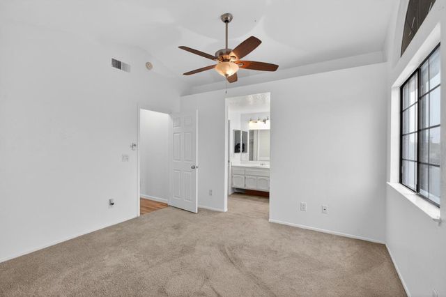 8825 Lemas Rd, Sacramento, CA 95828