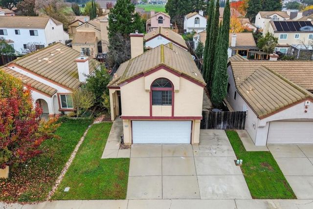 8825 Lemas Rd, Sacramento, CA 95828