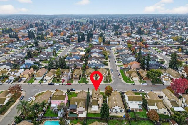 8825 Lemas Rd, Sacramento, CA 95828