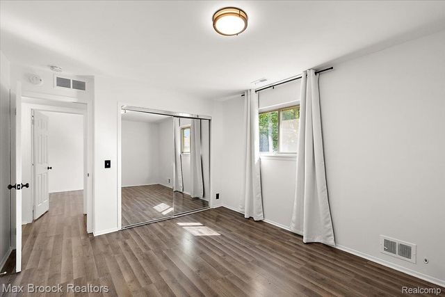 1014 KELLEY Street, Troy, MI 48083