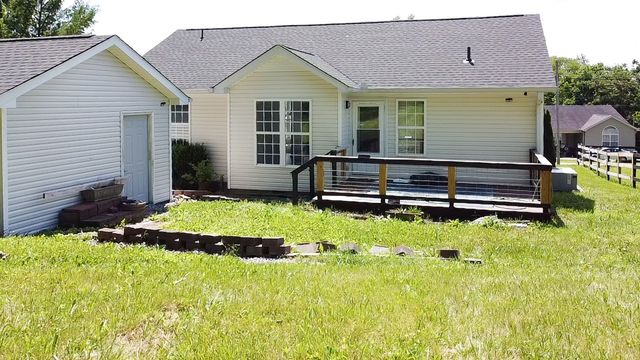 108 Sims Ave, Wartrace, TN 37183