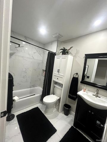 14802 Annapolis Drive, Sterling Heights, MI 48313