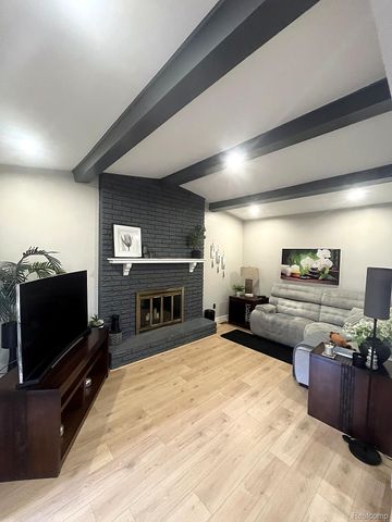 14802 Annapolis Drive, Sterling Heights, MI 48313