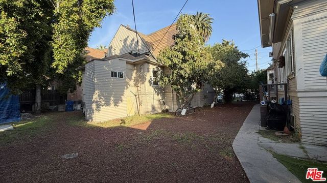1711 Toberman Street, Los Angeles, CA 90015