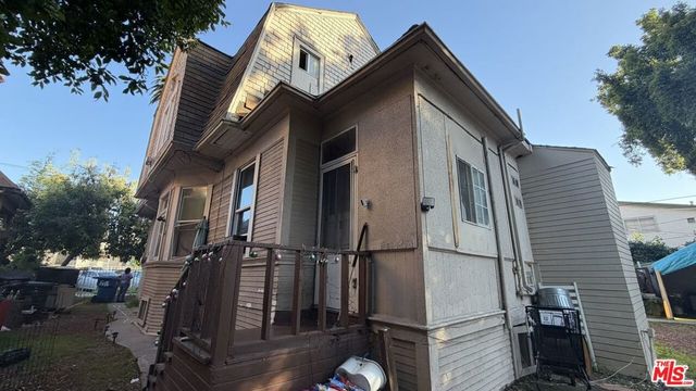 1711 Toberman Street, Los Angeles, CA 90015