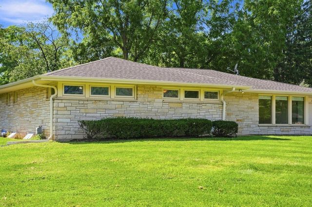W237N6597 Orchard DRIVE, Sussex, WI 53089