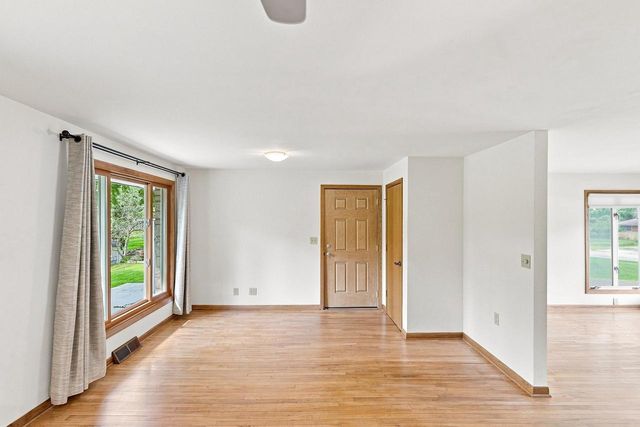 W237N6597 Orchard DRIVE, Sussex, WI 53089