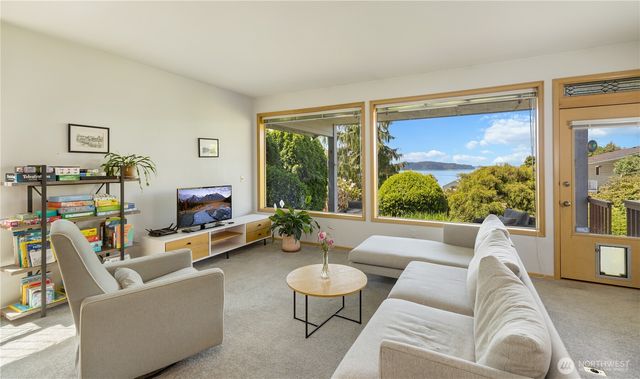 1411 Starling Street, Steilacoom, WA 98388