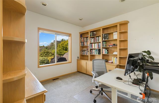 1411 Starling Street, Steilacoom, WA 98388
