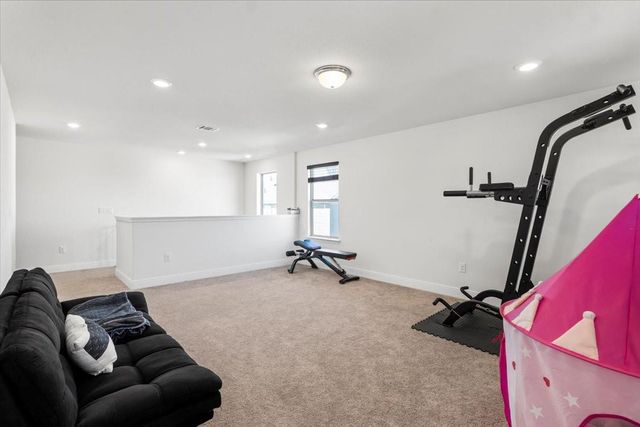 6713 Ondantra BND, Austin, TX 78744