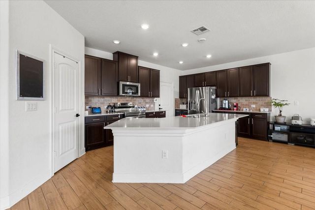 6713 Ondantra BND, Austin, TX 78744