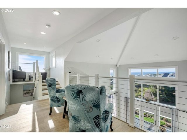 415 FALL CREEK Dr, Oceanside, OR 97134