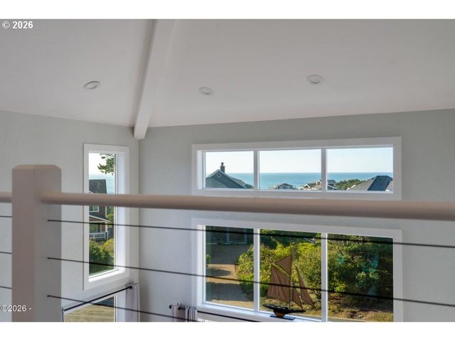 415 FALL CREEK Dr, Oceanside, OR 97134