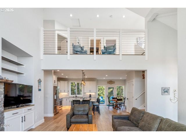 415 FALL CREEK Dr, Oceanside, OR 97134