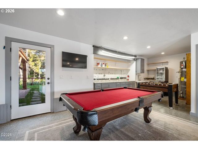 415 FALL CREEK Dr, Oceanside, OR 97134