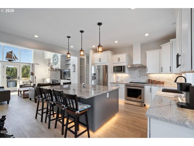 415 FALL CREEK Dr, Oceanside, OR 97134