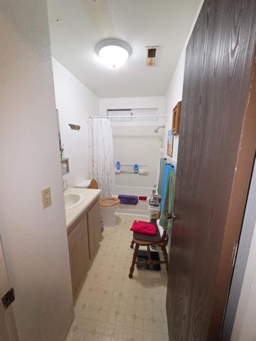 565 North St, Corning, CA 96021