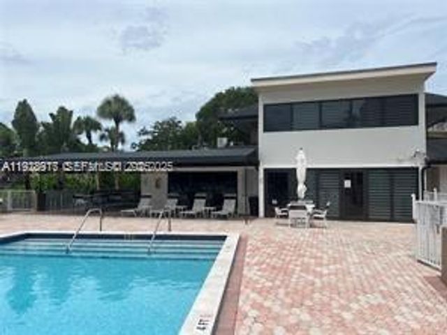 7747 SW 86th St D-411, Miami, FL 33143