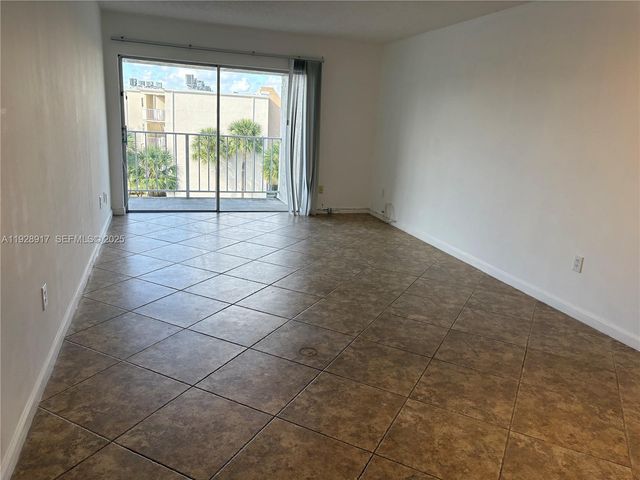 7747 SW 86th St D-411, Miami, FL 33143