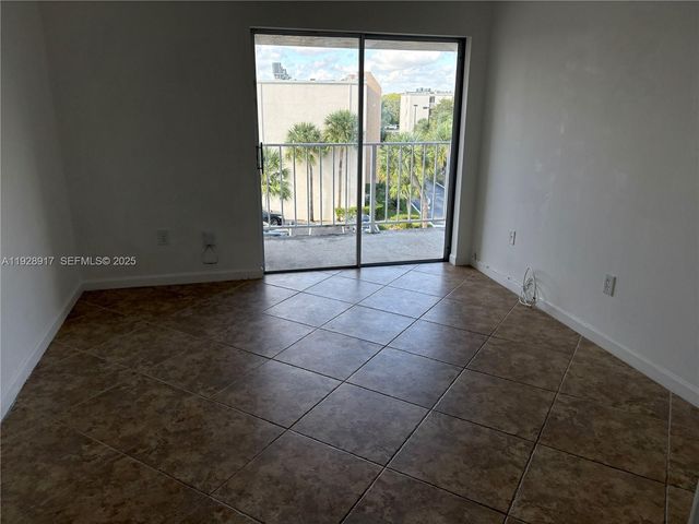 7747 SW 86th St D-411, Miami, FL 33143