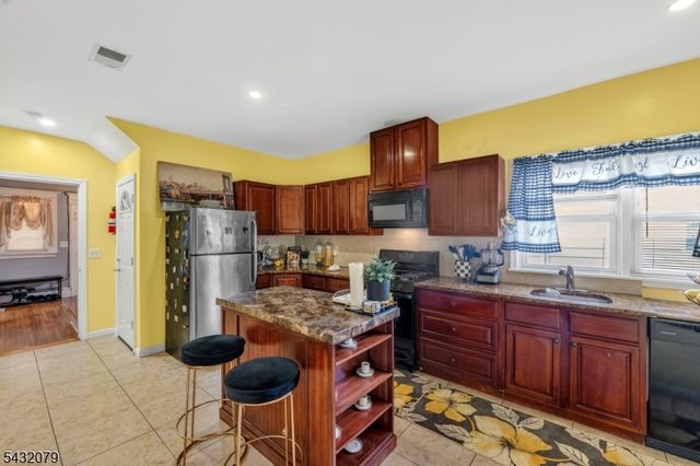 89 Watsessing Ave, Bloomfield Twp., NJ 07003