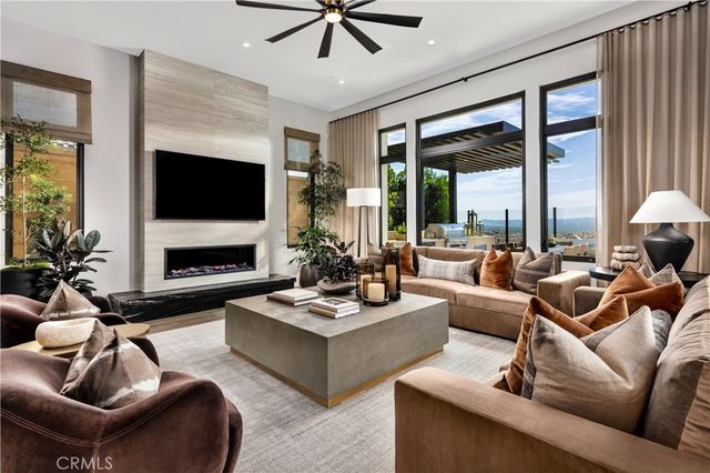 520 WESTRIDGE, Irvine, CA 92602