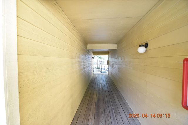 8605 MALLARD RESERVE DRIVE 203, Tampa, FL 33614