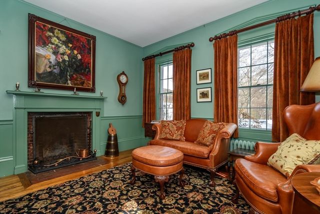 70 Wilsondale St, Dover, MA 02030