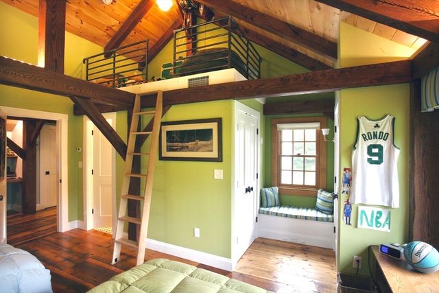 70 Wilsondale St, Dover, MA 02030