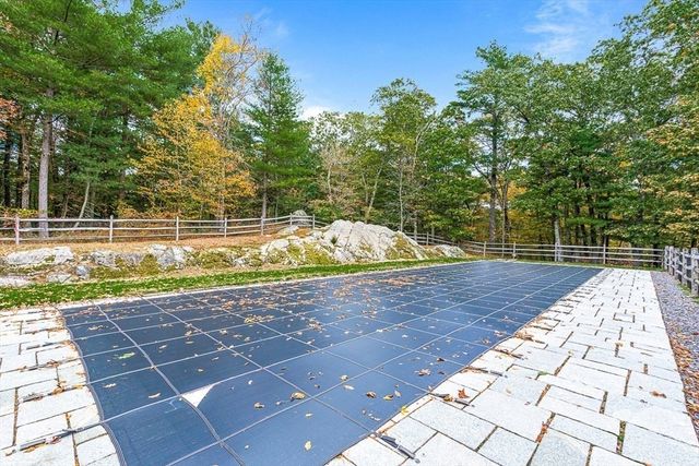 70 Wilsondale St, Dover, MA 02030