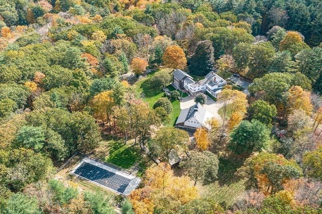 70 Wilsondale St, Dover, MA 02030