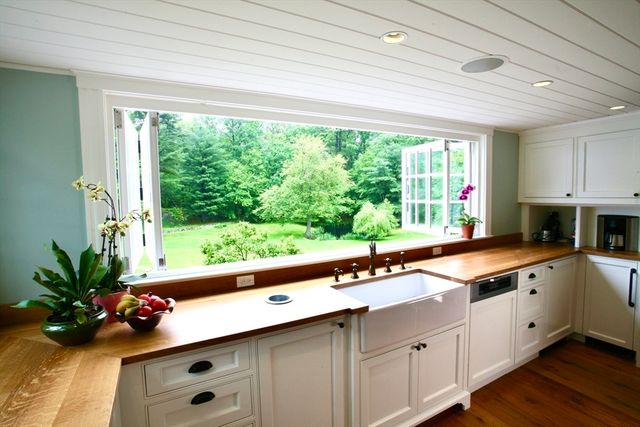 70 Wilsondale St, Dover, MA 02030
