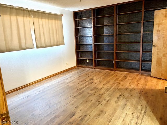 401 Horn Street, Las Vegas, NV 89107