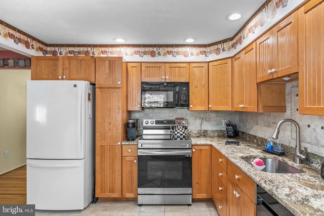 209 YARDLEY RD, Delran, NJ 08075