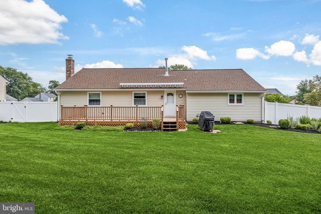 209 YARDLEY RD, Delran, NJ 08075