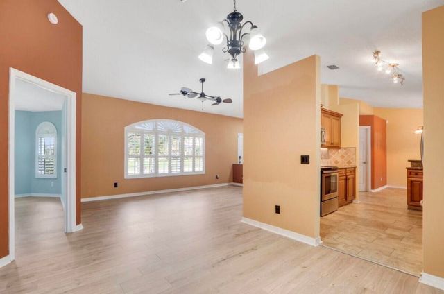 6461 NW Friendly Circle NW, Port St. Lucie, Port St Lucie, FL 34983