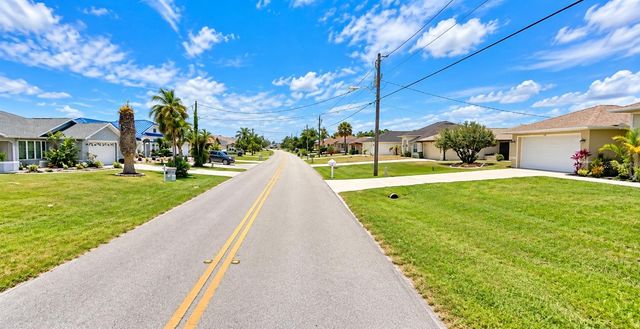 280 ROTONDA CIRCLE, Rotonda West, FL 33947