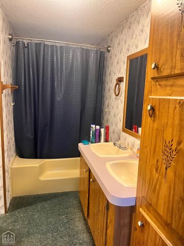 577 County Road 146, Henderson, AR 72544