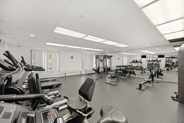 1 Renaissance Place 302, Palatine, IL 60067