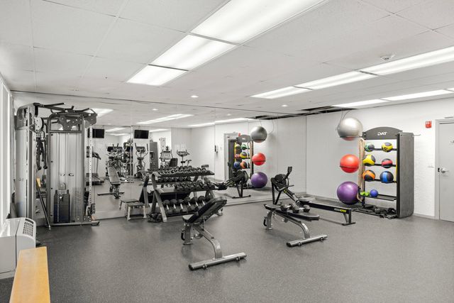 1 Renaissance Place 302, Palatine, IL 60067
