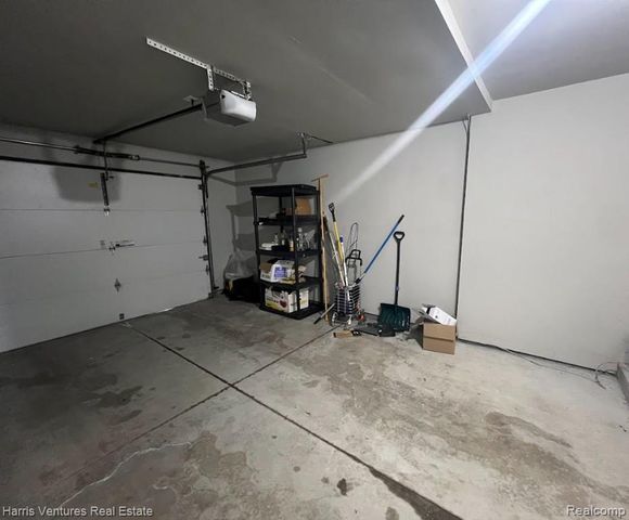 26644 Summerdale Drive, Southfield, MI 48033