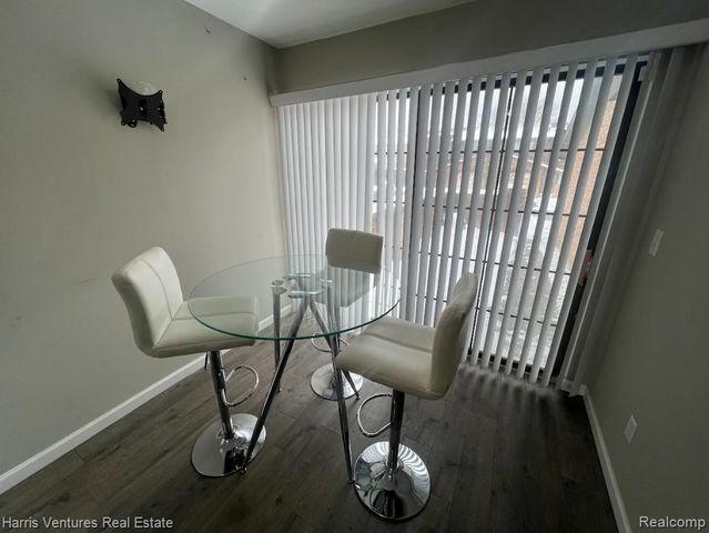 26644 Summerdale Drive, Southfield, MI 48033